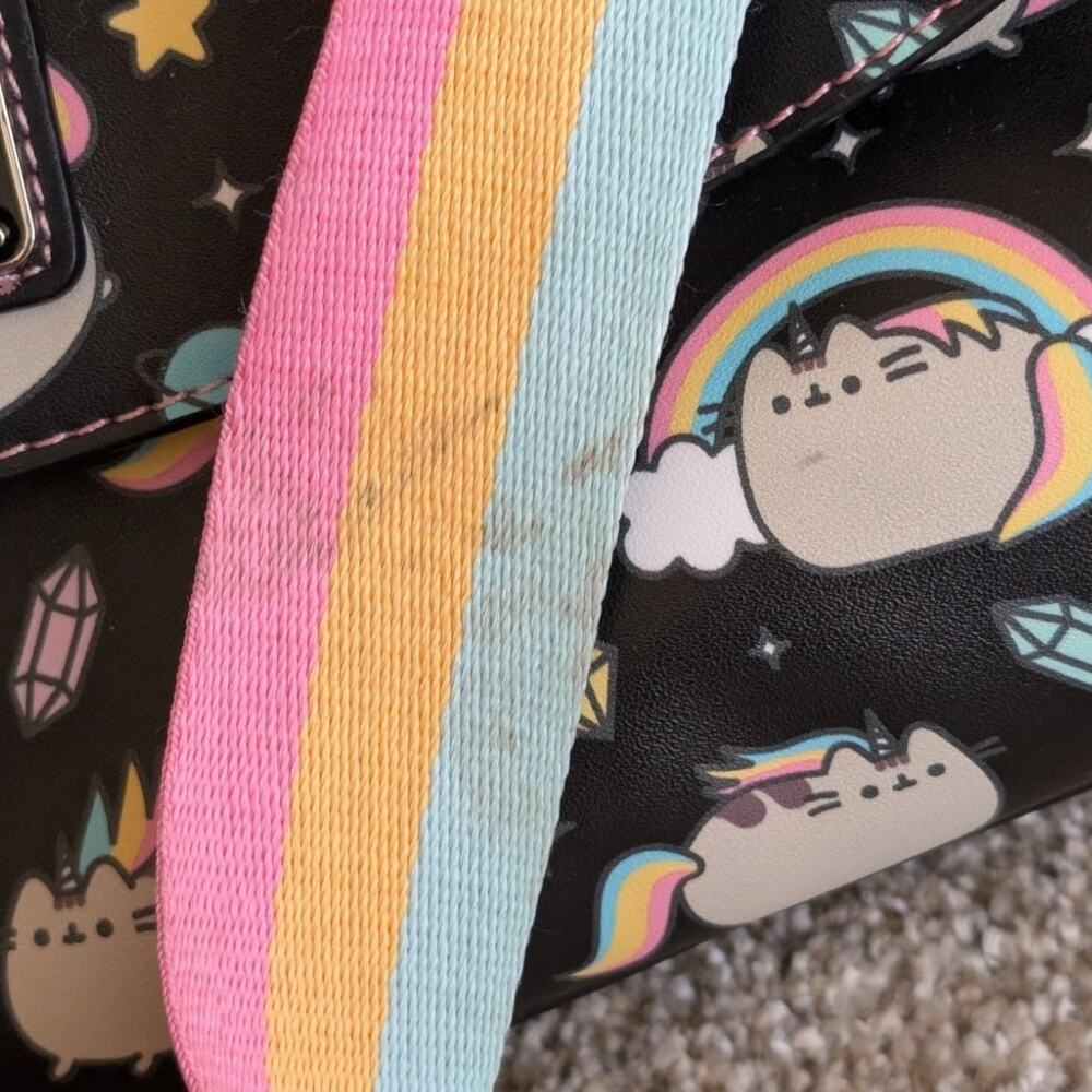 Loungefly Pusheen Kitty Cat Rainbow Unicorn Crossbody Bag - Picture 5 of 6